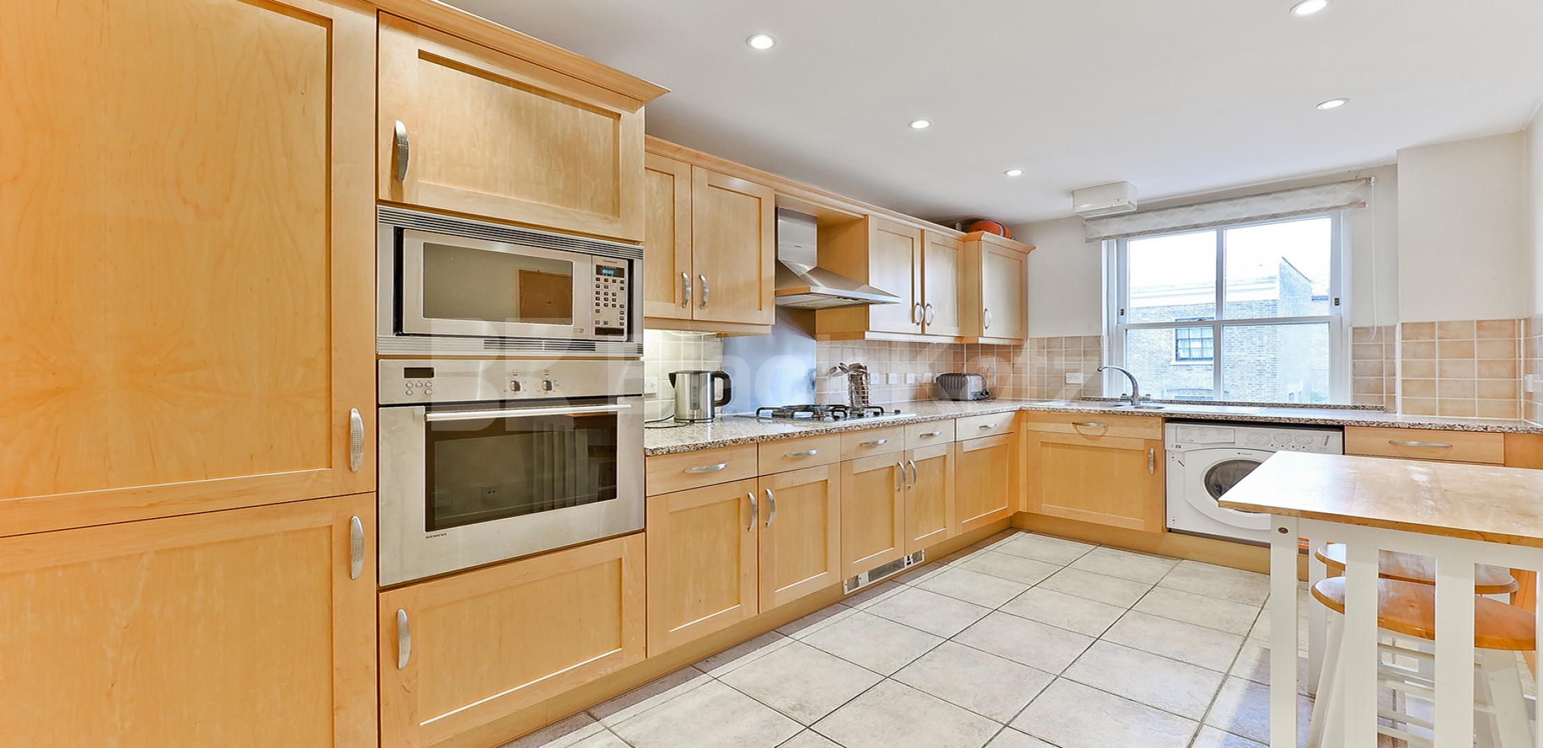 			LET, 2 Bedroom, 1 bath, 1 reception Apartment			 Portland Court Falmouth Road, Borough/London Bridge